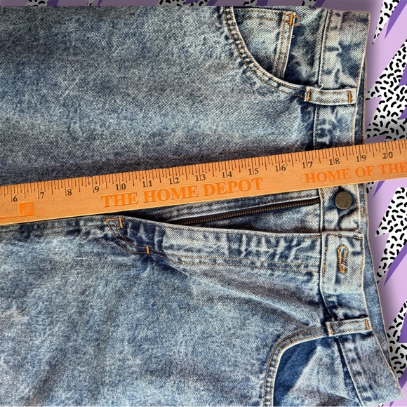 Vintage Acid-Washed Denim Skirt Size 13 - Picture 2 of 5